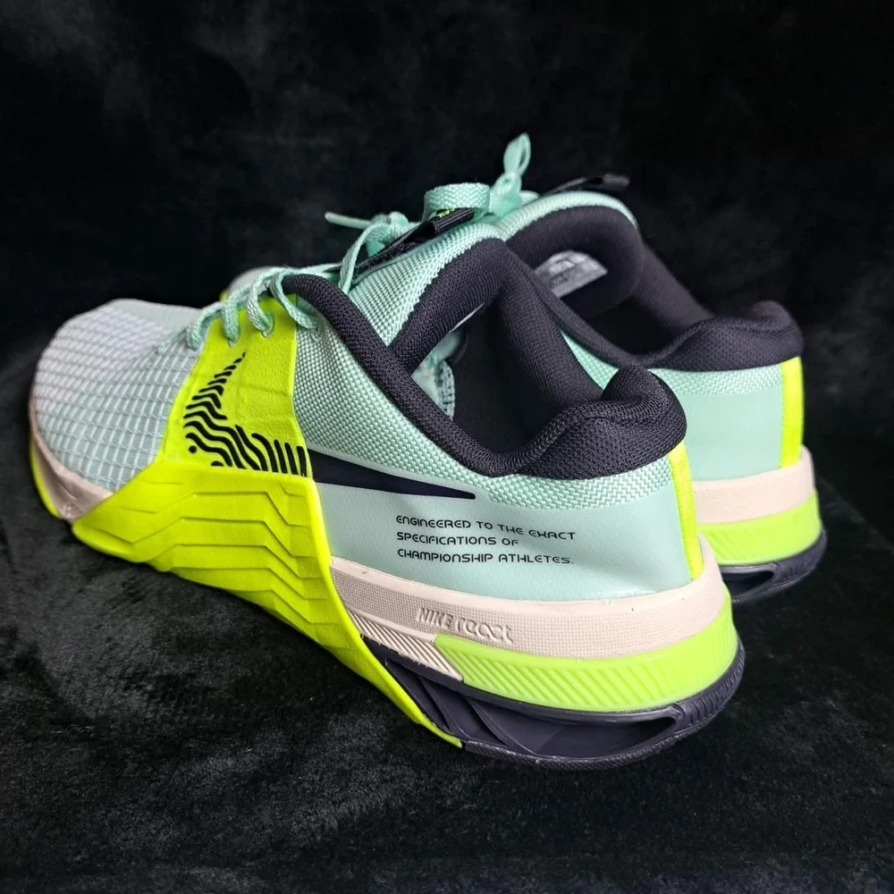 Nike Metcon 8 Green Yellow Mens US Size 11.5 EUR‎ 45.5 DO9328-300 Sneakers